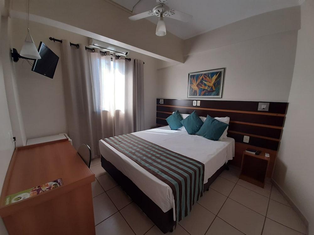 Hotel Ferraz بوسو أليغري المظهر الخارجي الصورة