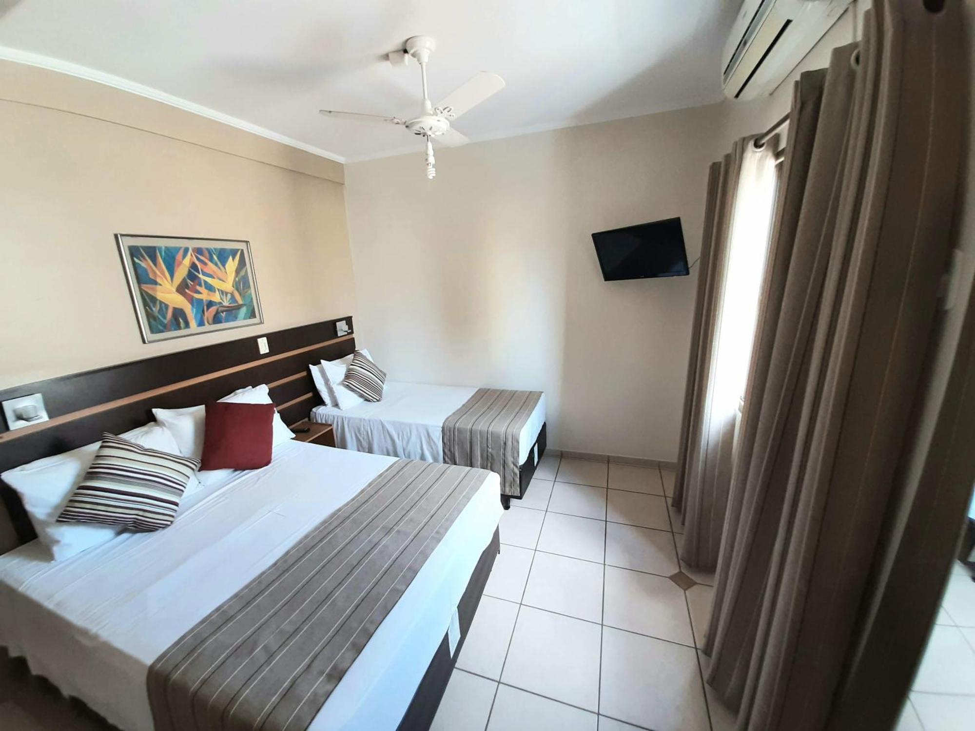 Hotel Ferraz بوسو أليغري الغرفة الصورة
